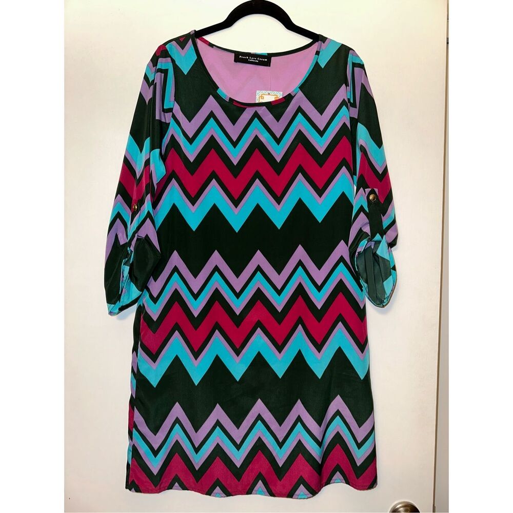 Peach Love Cream Women's Multicolor Zig Zag Print Shift Dress Small NWT